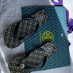TORY BURCH FLIP FLOPS!!!